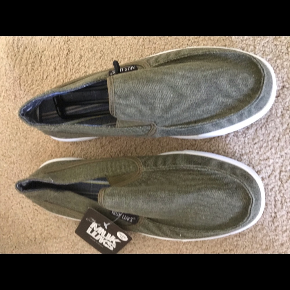 Men’s Muk Luk shoes sz 10